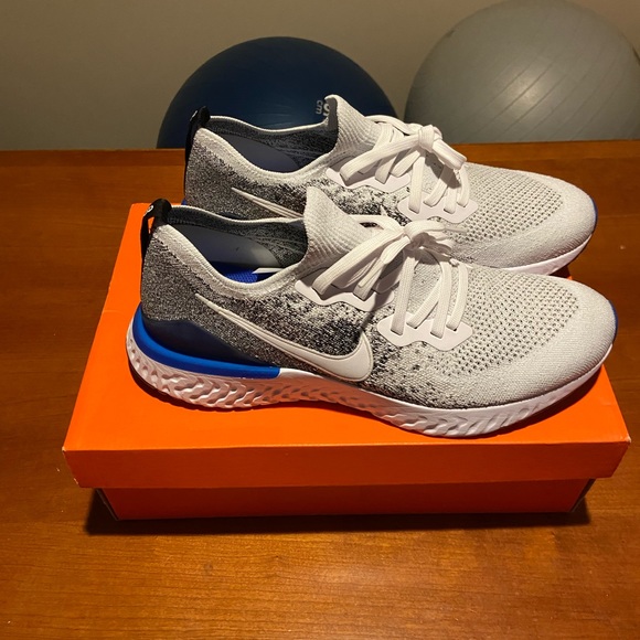 Nike Epic React Flyknit 2 - Picture 2 of 7